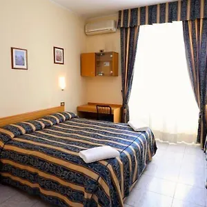 hotel-loreto-milan.italymilanhotels.net/