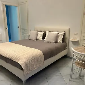 villa-hermosa-costiera-amalfitana.hotels-amalfi.com/